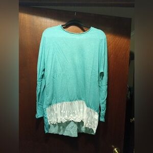 Hayden Los Angeles NWT Woman's Raw Edge Lace Trim Hem High Low Top Med/Large